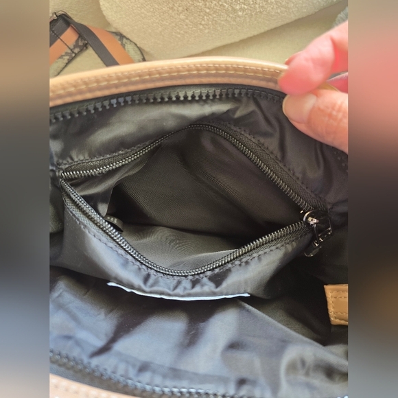 Think Royln, Bank Street XL Crossbody, Nude Patent - Picture 8 of 9